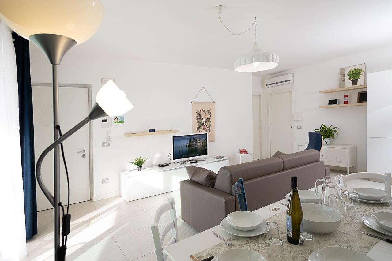Apartment Brezza Di Lago - Regarda Travel ラツィーゼ エクステリア 写真