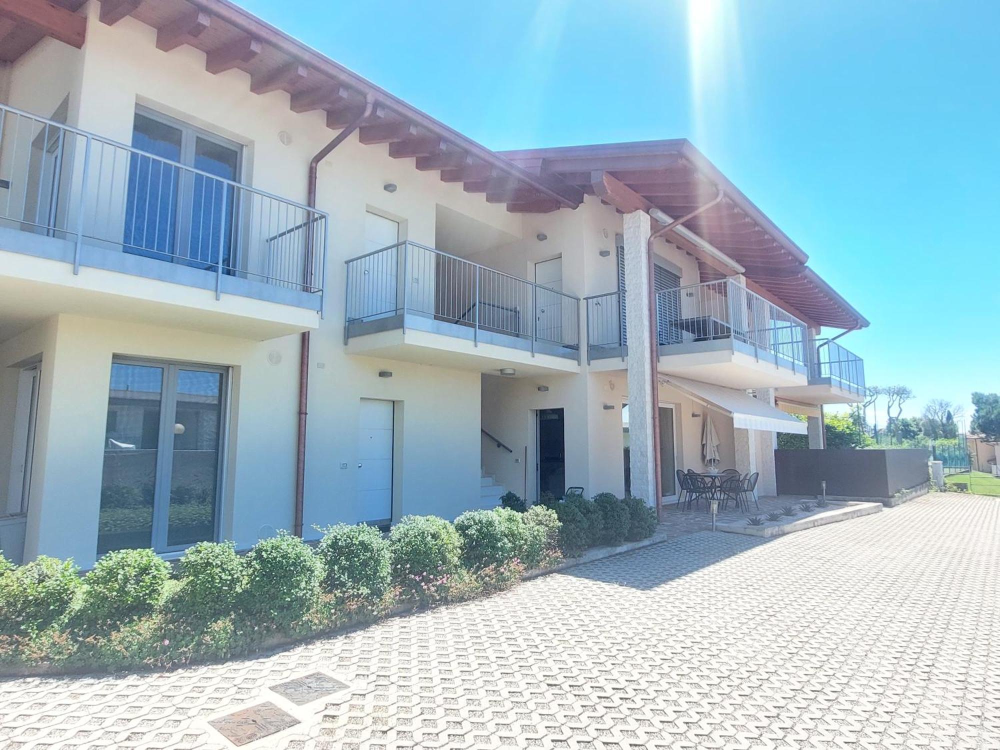 Apartment Brezza Di Lago - Regarda Travel ラツィーゼ エクステリア 写真